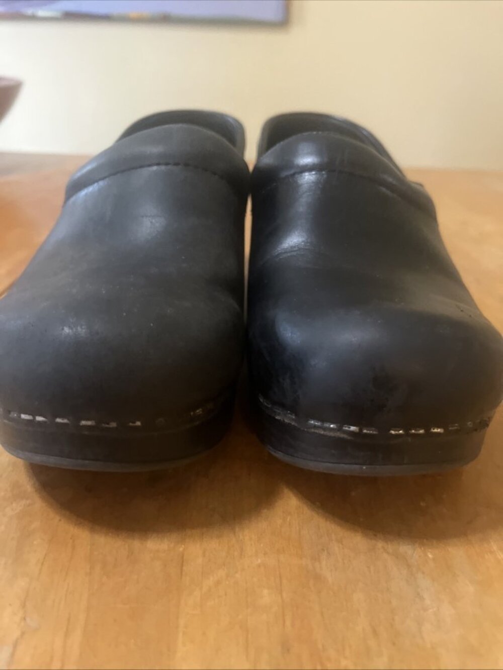 Dansko Matte Black Leather Shoes Slip On Clogs Women’s Size 39 Medical Nursing - Picture 2 of 10